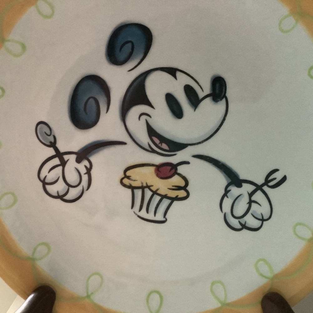 Collectible Plate - Picture 2 of 4